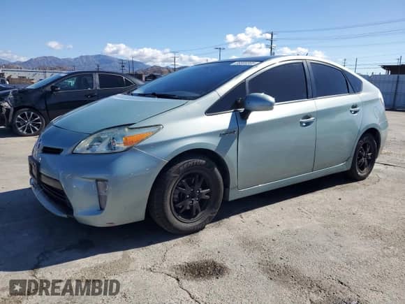 2012 Toyota Prius Three z VIN JTDKN3DU9C1591386, wystawiony jako Copart lot #86800305 z przebiegiem 208 514 mil mil oraz Szkoda całkowita • Salvage title. Historia ofert i sprzedaży dostępna na DreamBid. Obrazek 1.