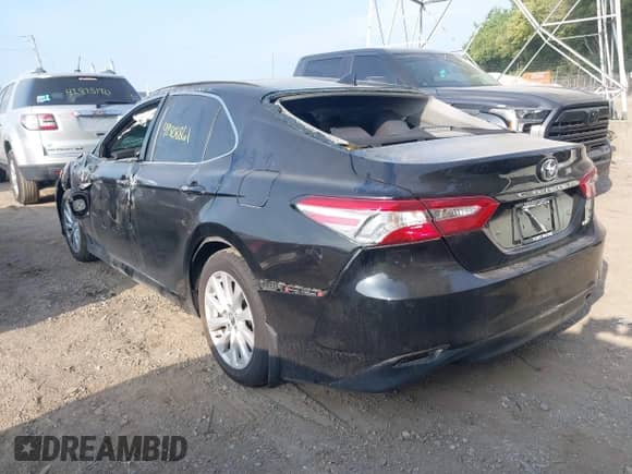 2019 Toyota Camry LE с VIN 4T1B11HK2KU725625, выставлен на аукционе IAAI как лот 42808861 с пробегом 104 809 миль миль и . История ставок и продаж доступна на DreamBid. Изображение 3.