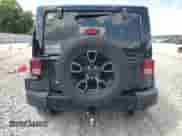 2018 Jeep Wrangler Sahara z VIN 1C4AJWBG5JL884614, wystawiony jako Copart lot #65006085 z przebiegiem 120 752 mil mil oraz Szkoda całkowita • Salvage title. Historia ofert i sprzedaży dostępna na DreamBid. Obrazek 6.