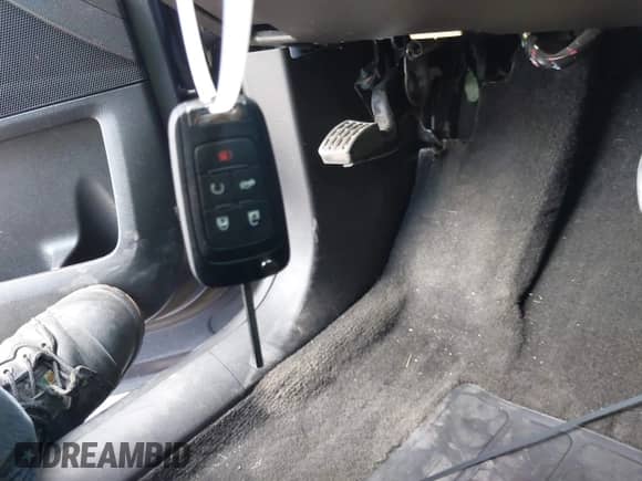 2013 Chevrolet Equinox LTZ z VIN 2GNFLFE32D6286655, wystawiony jako IAAI lot #42649643 z przebiegiem 86 847 mil mil oraz . Historia ofert i sprzedaży dostępna na DreamBid. Obrazek 11.