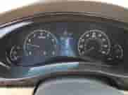 2010 Hyundai Genesis z VIN KMHGC4DE5AU097656, wystawiony jako Copart lot #69987505 z przebiegiem 111 601 mil mil oraz Szkoda całkowita • Salvage title. Historia ofert i sprzedaży dostępna na DreamBid. Obrazek 9.