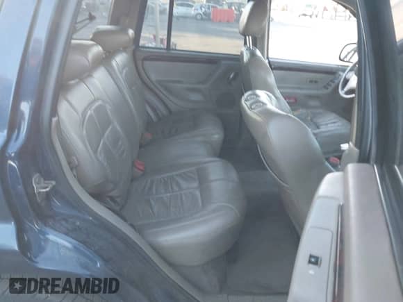 2002 Jeep Grand Cherokee Limited with VIN 1J4GW58N02C115476, listed as a IAAI auction lot 43394255 with Not provided miles and . Bid and sale history available at DreamBid. Image 8.