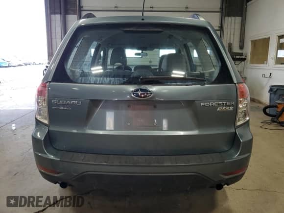 2013 Subaru Forester X z VIN JF2SHABC2DG404463, wystawiony jako Copart lot #69691395 z przebiegiem 124 404 mil mil oraz Czysty tytuł • Clean title. Historia ofert i sprzedaży dostępna na DreamBid. Obrazek 6.