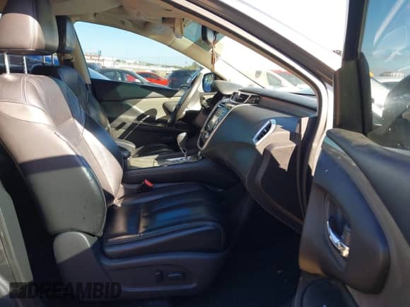 2015 Nissan Murano SL z VIN 5N1AZ2MH4FN210792, wystawiony jako IAAI lot #43575487 z przebiegiem 171 663 mil mil oraz . Historia ofert i sprzedaży dostępna na DreamBid. Obrazek 5.