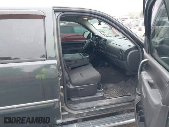 2013 GMC Sierra 1500 SLE z VIN 3GTP2VE75DG231117, wystawiony jako IAAI lot #43475156 z przebiegiem 99 209 mil mil oraz . Historia ofert i sprzedaży dostępna na DreamBid. Obrazek 5.