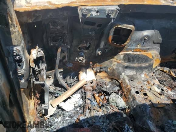 2011 Jeep Grand Cherokee Laredo z VIN 1J4RR4GGXBC552415, wystawiony jako Copart lot #81368485 z przebiegiem Nie podano mil oraz Nie do naprawy • Non repairable. Historia ofert i sprzedaży dostępna na DreamBid. Obrazek 9.