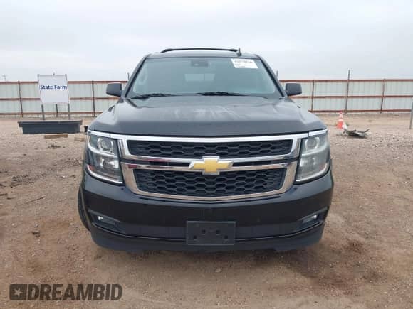 2019 Chevrolet Suburban LT z VIN 1GNSCHKC4KR193880, wystawiony jako IAAI lot #42270216 z przebiegiem 137 872 mil mil oraz . Historia ofert i sprzedaży dostępna na DreamBid. Obrazek 12.