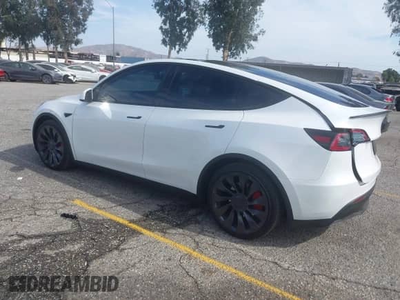 2023 Tesla Model Y Performance с VIN 7SAYGDEF4PF753774, выставлен на аукционе IAAI как лот 43056937 с пробегом 57 739 миль миль и . История ставок и продаж доступна на DreamBid. Изображение 3.