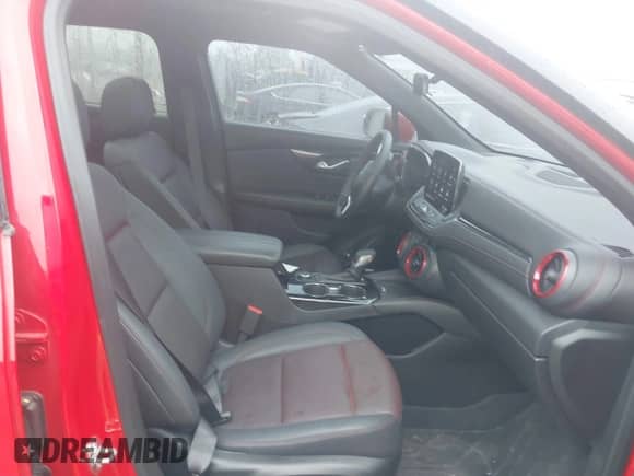 2023 Chevrolet Blazer RS с VIN 3GNKBKRS8PS155103, выставлен на аукционе IAAI как лот 42231530 с пробегом 21 751 миль миль и . История ставок и продаж доступна на DreamBid. Изображение 5.