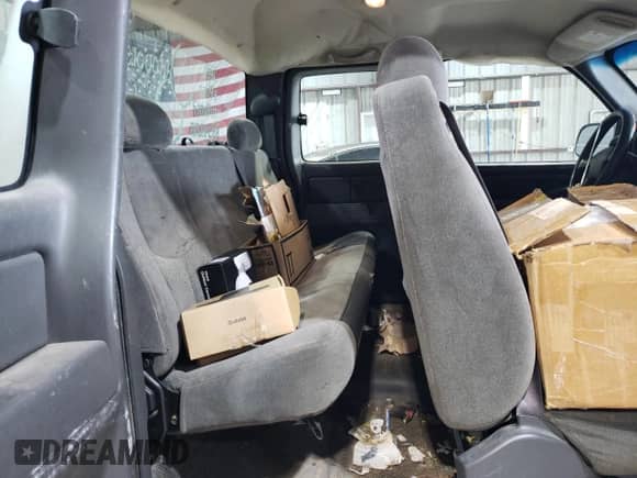 2006 Chevrolet Silverado 1500 LT1 with VIN 1GCEK19V96Z201517, listed as a Copart auction lot 63828605 with 382,779 mi miles and Clean title. Bid and sale history available at DreamBid. Image 10.