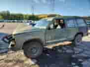 1994 Chevrolet Blazer LT z VIN 1GNDT13W7R2114715, wystawiony jako Copart lot #70668345 z przebiegiem 191 281 mil mil oraz Szkoda całkowita • Salvage title. Historia ofert i sprzedaży dostępna na DreamBid. Obrazek 1.