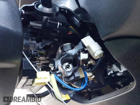 2020 Kia Sorento LX с VIN 5XYPG4A3XLG656974, выставлен на аукционе IAAI как лот 42232165 с пробегом 115 624 миль миль и . История ставок и продаж доступна на DreamBid. Изображение 6.