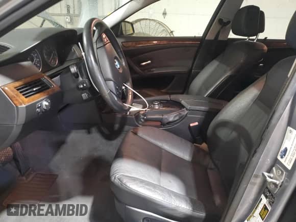 2010 BMW 5 Series 535i xDrive with VIN WBAPT7C50AC238031, listed as a Copart auction lot 81636795 with 84,746 mi miles and Clean title. Bid and sale history available at DreamBid. Image 7.