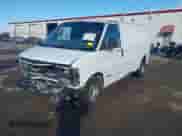 2002 Chevrolet Express с VIN 1GCEG15W621214878, выставлен на аукционе IAAI как лот 41421628 с пробегом 317 487 миль миль и . История ставок и продаж доступна на DreamBid. Изображение 2.