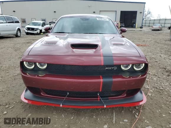 2018 Dodge Challenger SRT Hellcat with VIN 2C3CDZC9XJH141918, listed as a Copart auction lot 52681684 with 31,964 mi miles and Clean title. Bid and sale history available at DreamBid. Image 5.
