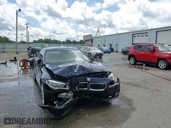 2014 BMW 5 Series 535d xDrive с VIN WBAFV3C55EDZ33359, выставлен на аукционе Copart как лот 60664615 с пробегом 126 619 миль миль и Списание • Salvage title. История ставок и продаж доступна на DreamBid. Изображение 13.
