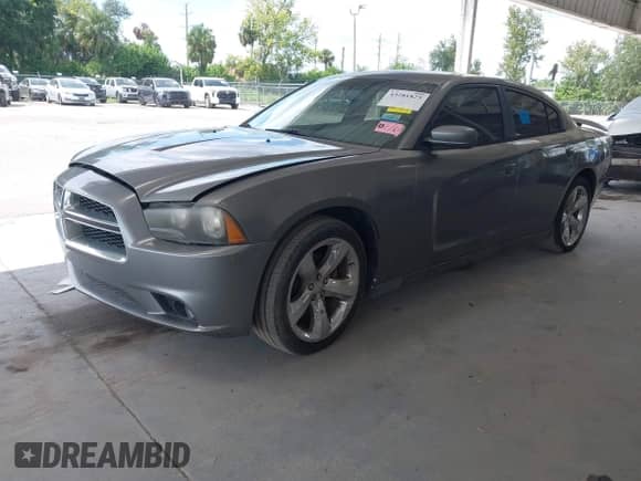 2011 Dodge Charger SE with VIN 2B3CL3CG4BH521222, listed as a IAAI auction lot 43281825 with 117,396 mi miles and . Bid and sale history available at DreamBid. Image 2.