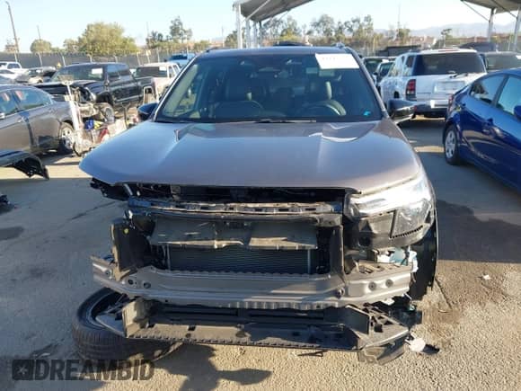 2025 Subaru Forester Touring z VIN JF2SLDTC4SH483561, wystawiony jako IAAI lot #43143953 z przebiegiem 11 209 mil mil oraz . Historia ofert i sprzedaży dostępna na DreamBid. Obrazek 13.