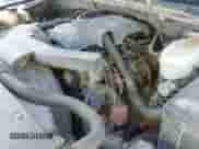 2003 Chevrolet Suburban LS z VIN 3GNEC16T33G292559, wystawiony jako IAAI lot #42399039 z przebiegiem 327 653 mil mil oraz . Historia ofert i sprzedaży dostępna na DreamBid. Obrazek 19.