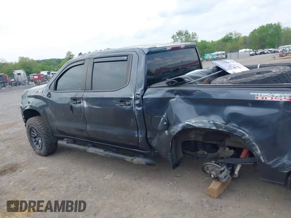 2022 Chevrolet Silverado 1500 LT Trail Boss с VIN 1GCPYFED8NZ149555, выставлен на аукционе IAAI как лот 42168228 с пробегом 59 653 миль миль и . История ставок и продаж доступна на DreamBid. Изображение 6.