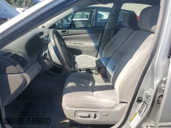 2004 Toyota Camry LE with VIN 4T1BF32K44U076435, listed as a Copart auction lot 72024175 with 227,167 mi miles and Salvage title. Bid and sale history available at DreamBid. Image 7.