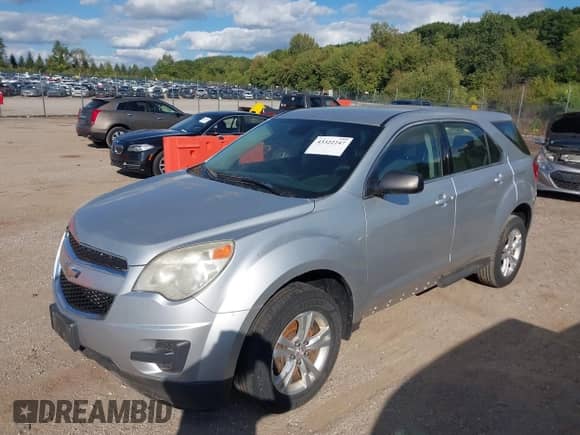 2013 Chevrolet Equinox LS z VIN 2GNALBEK3D1215536, wystawiony jako IAAI lot #43322247 z przebiegiem 95 033 mil mil oraz . Historia ofert i sprzedaży dostępna na DreamBid. Obrazek 2.
