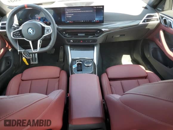 2025 BMW i4 M50 с VIN WBY33HD08SFU14171, выставлен на аукционе Copart как лот 69347285 с пробегом 1 910 миль миль и Списание • Salvage title. История ставок и продаж доступна на DreamBid. Изображение 8.