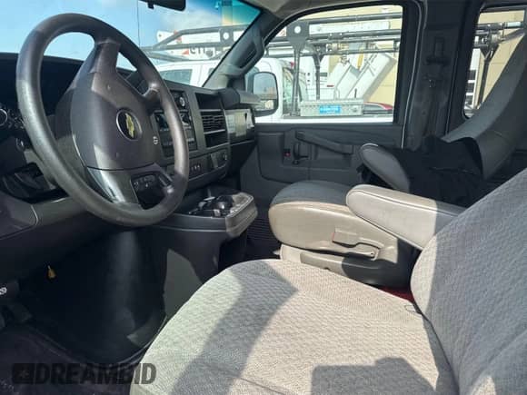 2016 Chevrolet Express Passenger LS with VIN 1GAZGNFG6G1212421, listed as a IAAI auction lot 42829307 with 268,858 mi miles and . Bid and sale history available at DreamBid. Image 9.