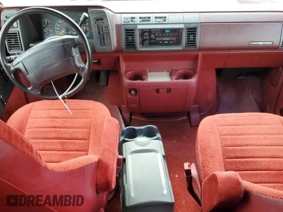 1995 Chevrolet Astro с VIN 1GNDM19W6SB262512, выставлен на аукционе Copart как лот 54053555 с пробегом 962 573 миль миль и Списание • Salvage title. История ставок и продаж доступна на DreamBid. Изображение 8.