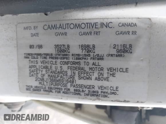 1998 Chevrolet Tracker z VIN 2CNBJ1366W6916401, wystawiony jako IAAI lot #43426649 z przebiegiem 98 477 mil mil oraz . Historia ofert i sprzedaży dostępna na DreamBid. Obrazek 9.