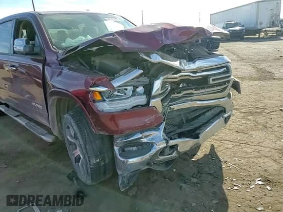 2020 Ram 1500 Laramie z VIN 1C6SRFJM3LN250091, wystawiony jako Copart lot #84553495 z przebiegiem 74 478 mil mil oraz Czysty tytuł • Clean title. Historia ofert i sprzedaży dostępna na DreamBid. Obrazek 13.