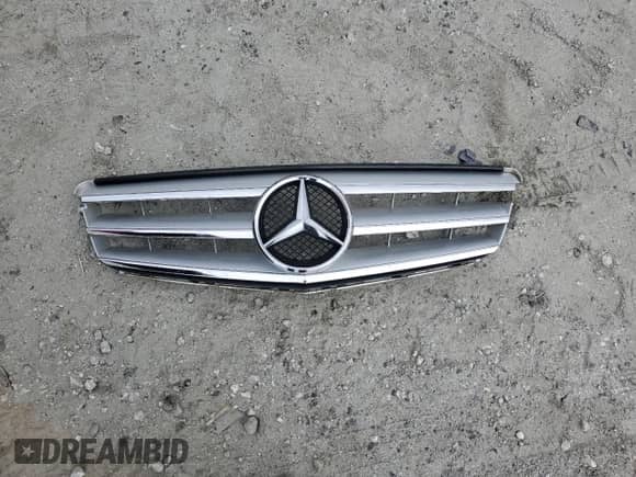 2012 Mercedes-Benz C 350 Sport с VIN WDDGF5HB5CA671894, выставлен на аукционе Copart как лот 84428055 с пробегом 61 412 миль миль и Списание • Salvage title. История ставок и продаж доступна на DreamBid. Изображение 12.