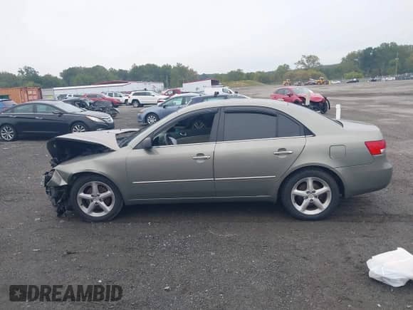 2008 Hyundai Sonata SE с VIN 5NPEU46F08H303243, выставлен на аукционе IAAI как лот 43327810 с пробегом 138 134 миль миль и . История ставок и продаж доступна на DreamBid. Изображение 15.