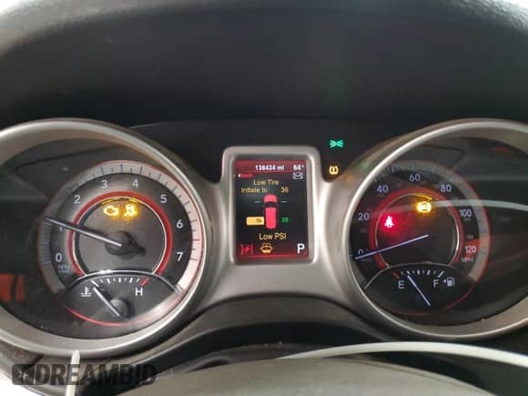 2014 Dodge Journey SXT with VIN 3C4PDDBG8ET178981, listed as a Copart auction lot 68484585 with 138,434 mi miles and Clean title. Bid and sale history available at DreamBid. Image 9.