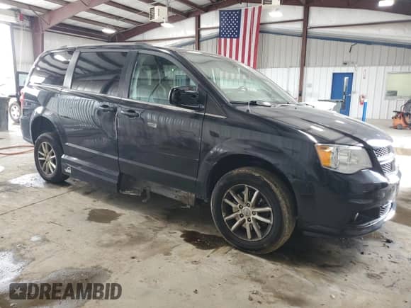 2018 Dodge Grand Caravan SXT with VIN 2C4RDGCGXJR208164, listed as a Copart auction lot 63676745 with 91,040 mi miles and Salvage title. Bid and sale history available at DreamBid. Image 4.