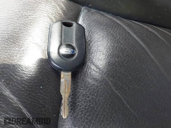 2011 Ford F-150 XL с VIN 1FTFX1EF6BFC40467, выставлен на аукционе IAAI как лот 42381390 с пробегом Не указан миль и . История ставок и продаж доступна на DreamBid. Изображение 11.