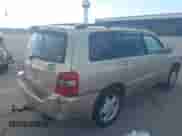 2005 Toyota Highlander с VIN JTEEP21A050088555, выставлен на аукционе IAAI как лот 43018552 с пробегом 380 000 миль миль и . История ставок и продаж доступна на DreamBid. Изображение 4.