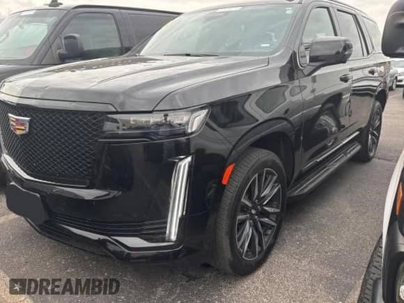 2024 Cadillac Escalade 4WD Sport z VIN 1GYS4EKLXRR210447, wystawiony jako Copart lot #78821674 z przebiegiem 18 480 mil mil oraz Czysty tytuł • Clean title. Historia ofert i sprzedaży dostępna na DreamBid. Obrazek 2.