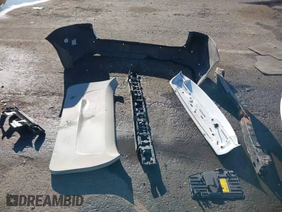 2016 Toyota Sienna XLE with VIN 5TDYK3DC9GS755187, listed as a IAAI auction lot 41344816 with 106,694 mi miles and . Bid and sale history available at DreamBid. Image 12.