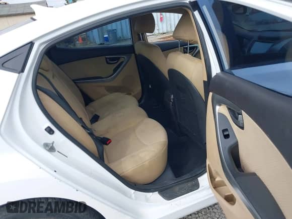 2013 Hyundai Elantra GLS z VIN 5NPDH4AE8DH255600, wystawiony jako IAAI lot #42917259 z przebiegiem 71 002 mil mil oraz . Historia ofert i sprzedaży dostępna na DreamBid. Obrazek 8.