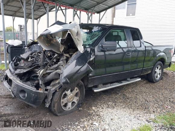 2010 Ford F-150 XL с VIN 1FTEX1E82AFB94213, выставлен на аукционе IAAI как лот 40053137 с пробегом Не указан миль и . История ставок и продаж доступна на DreamBid. Изображение 23.