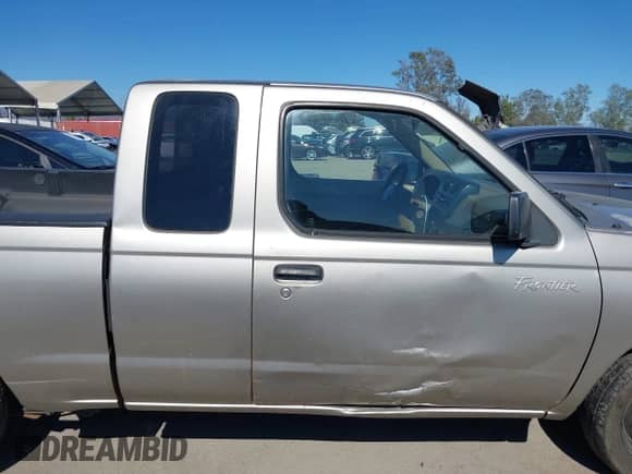 2000 Nissan Frontier XE with VIN 1N6DD26S4YC394572, listed as a IAAI auction lot 42627769 with 207,725 mi miles and . Bid and sale history available at DreamBid. Image 14.
