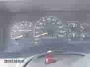 1998 Chevrolet Silverado 1500 z VIN 1GCEC19M2WR124476, wystawiony jako IAAI lot #43159488 z przebiegiem 152 969 mil mil oraz . Historia ofert i sprzedaży dostępna na DreamBid. Obrazek 7.