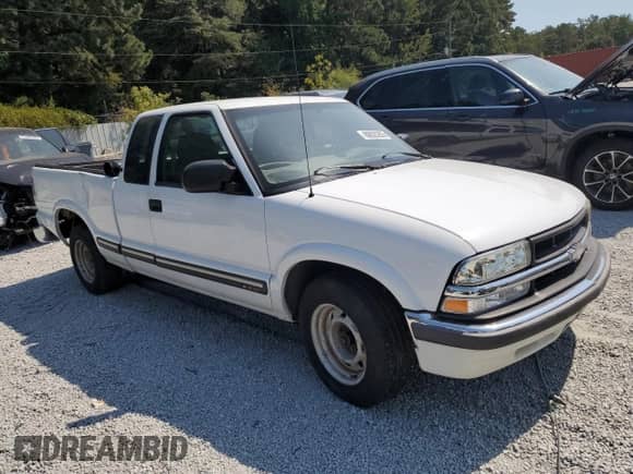 2003 Chevrolet S-10 LS с VIN 1GCCS19X738127198, выставлен на аукционе Copart как лот 80635265 с пробегом 270 355 миль миль и Списание • Salvage title. История ставок и продаж доступна на DreamBid. Изображение 4.