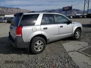 2002 Saturn VUE z VIN 5GZCZ63BX2S813905, wystawiony jako Copart lot #76896104 z przebiegiem 206 656 mil mil oraz Szkoda całkowita • Salvage title. Historia ofert i sprzedaży dostępna na DreamBid. Obrazek 3.