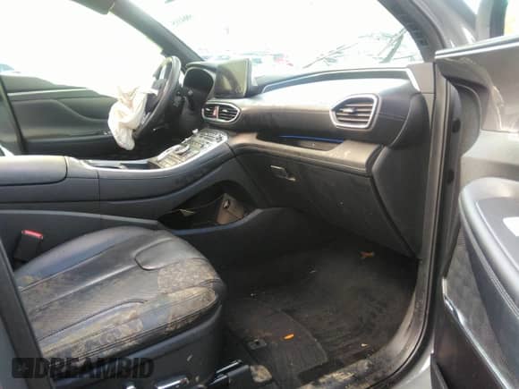 2021 Hyundai Santa Fe Calligraphy z VIN 5NMS5DAL0MH368517, wystawiony jako IAAI lot #38864115 z przebiegiem 14 865 mil mil oraz . Historia ofert i sprzedaży dostępna na DreamBid. Obrazek 5.