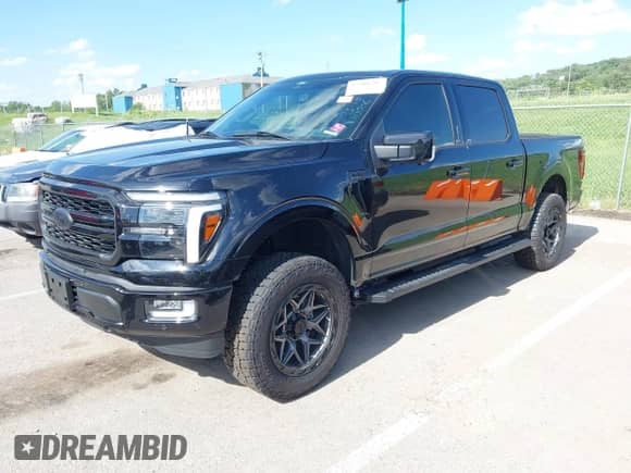 2024 Ford F-150 Lariat с VIN 1FTFW5L55RFC16319, выставлен на аукционе IAAI как лот 42308797 с пробегом 3 023 миль миль и . История ставок и продаж доступна на DreamBid. Изображение 18.
