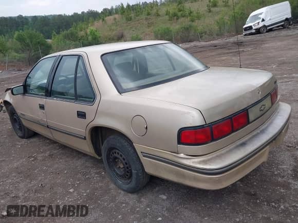 1993 Chevrolet Lumina с VIN 2G1WL54T6P9113494, выставлен на аукционе IAAI как лот 42103818 с пробегом 71 890 миль миль и . История ставок и продаж доступна на DreamBid. Изображение 3.