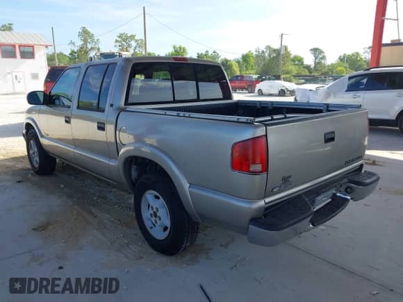 2002 Chevrolet S-10 LS с VIN 1GCDT13W52K116400, выставлен на аукционе IAAI как лот 41954055 с пробегом 176 972 миль миль и . История ставок и продаж доступна на DreamBid. Изображение 3.