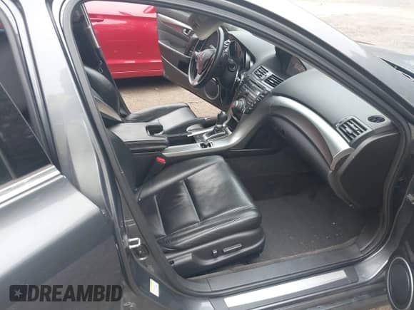 2011 Acura TL Technology с VIN 19UUA8F55BA005726, выставлен на аукционе IAAI как лот 43036860 с пробегом 93 699 миль миль и . История ставок и продаж доступна на DreamBid. Изображение 5.